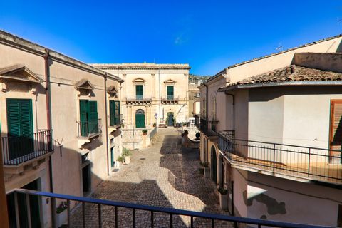 Tríplex em Scicli, Ragusa, Scicli - € 380.000 | Ref: V002981 - foto 30